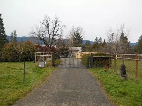 598 Covered Bridge Rd, Rogue River, OR 97537 photo 24