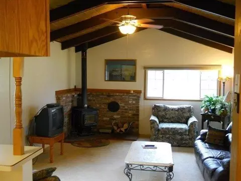 598 Covered Bridge Rd, Rogue River, OR 97537 photo 4