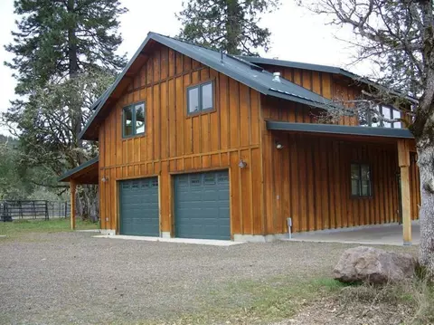 1090 Derby Rd, Eagle Point, OR 97524 photo 5