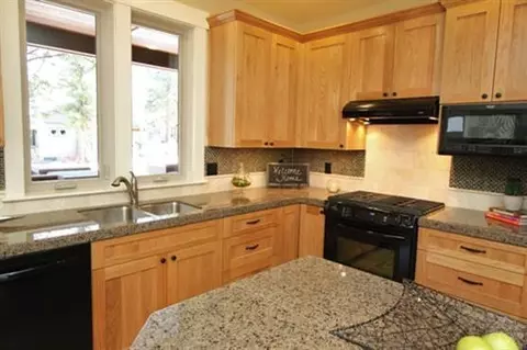 2463 NW Shields Dr, Bend, OR 97701 photo 7