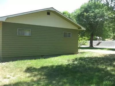 835 E Main St, John Day, OR 97845 photo 5