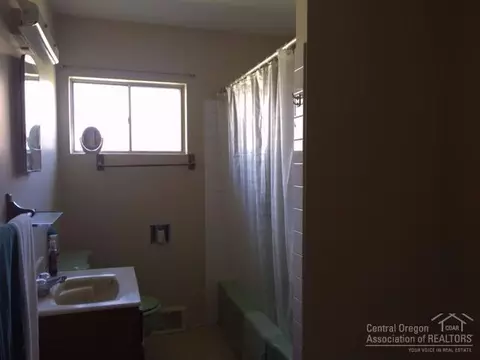 835 E Main St, John Day, OR 97845 photo 13