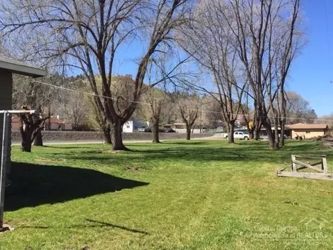 835 E Main St, John Day, OR 97845 photo 20