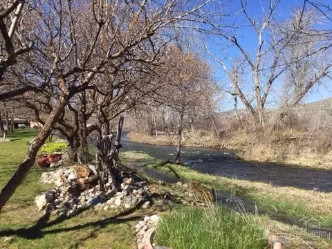 835 E Main St, John Day, OR 97845 photo 6