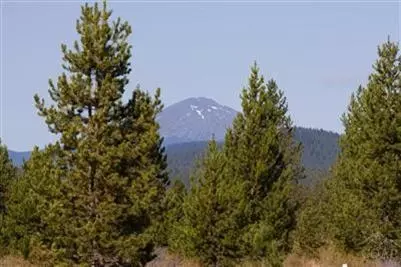 56510 Sunstone Loop, Bend, OR 97707 photo 2