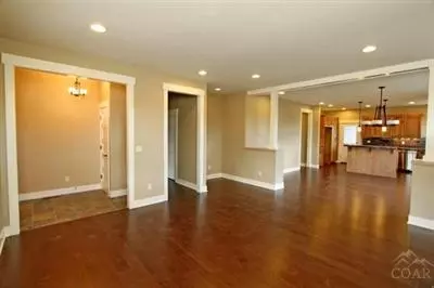 19129 Park Commons Dr, Bend, OR 97701 photo 4
