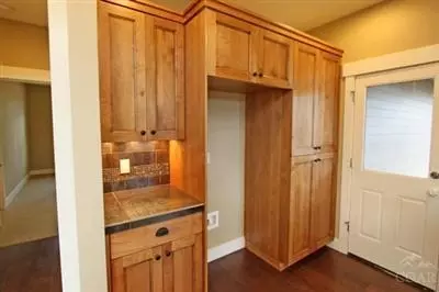 19129 Park Commons Dr, Bend, OR 97701 photo 9