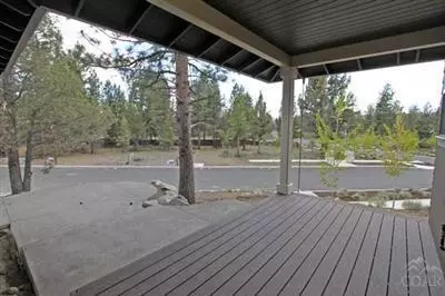 19129 Park Commons Dr, Bend, OR 97701 photo 18