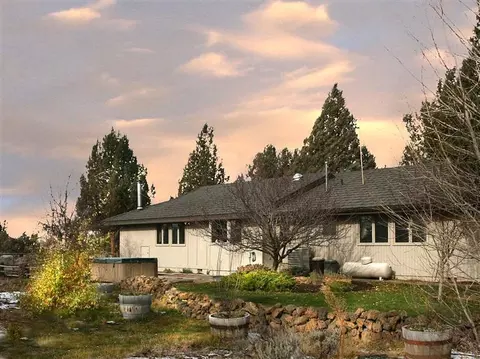 61752 Gosney Rd, Bend, OR 97702 photo 4