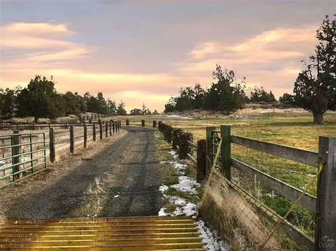 61752 Gosney Rd, Bend, OR 97702 photo 13