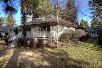60717 Willow Creek Loop, Bend, OR 97702 photo 2