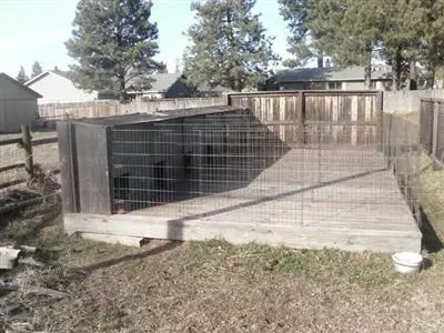 61429 SW Blakely Rd, Bend, OR 97702 photo 2