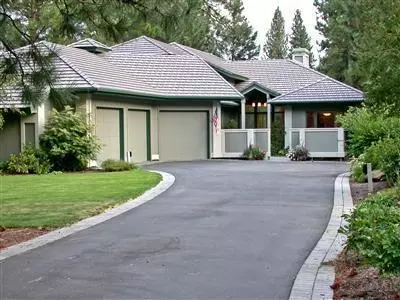 61457 Tam Mcarthur Loop, Bend, OR 97702 photo 1