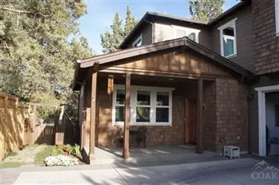 20030 Beaver Ln, Bend, OR 97701 photo 1