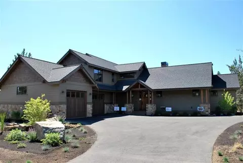 19473 Stafford Loop, Bend, OR 97702 photo 1
