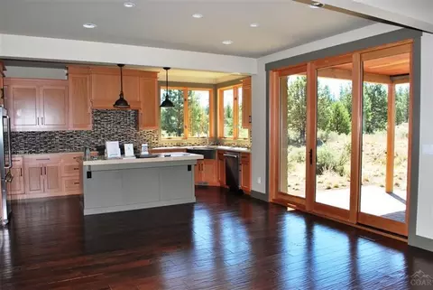19473 Stafford Loop, Bend, OR 97702 photo 6
