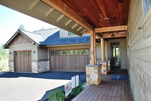 19473 Stafford Loop, Bend, OR 97702 photo 3