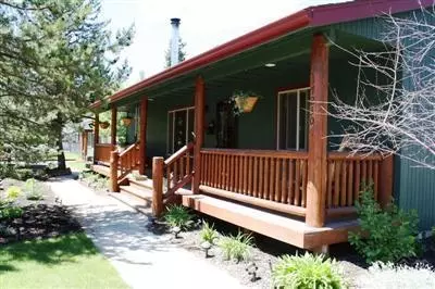 17230 Downey Rd, Bend, OR 97707 photo 2