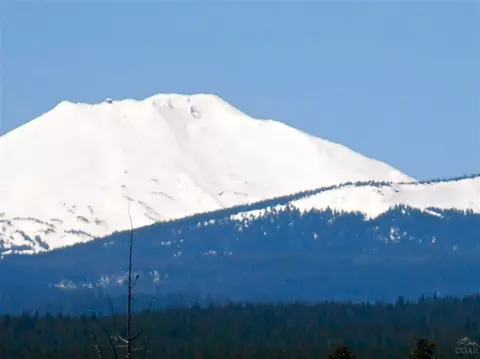 19025 Squirreltail Loop, Bend, OR 97701 photo 22