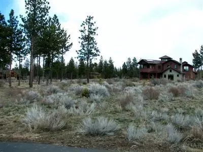 19025 Squirreltail Loop, Bend, OR 97701 photo 5