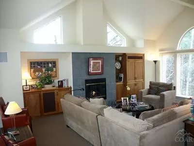 2275 NW Vardon Ct, Bend, OR 97701 photo 3