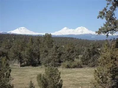 21489 Young Ave, Bend, OR 97701 photo 2