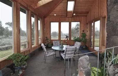 21489 Young Ave, Bend, OR 97701 photo 12