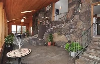 21489 Young Ave, Bend, OR 97701 photo 10