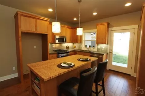 19122 Chiloquin Dr, Bend, OR 97701 photo 4
