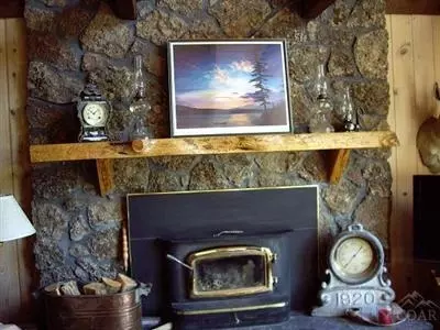 140124 Pine Creek Loop, Crescent Lake, OR 97733 photo 3