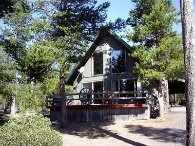140124 Pine Creek Loop, Crescent Lake, OR 97733 photo 2