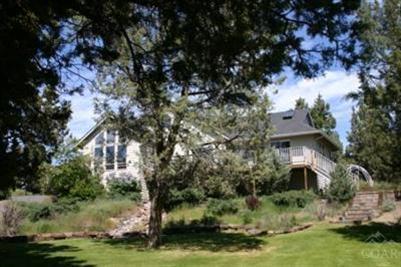 63940 NE Pioneer Loop, Bend, OR 97701 photo 1