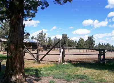22310 Neff, Bend, OR 97701 photo 2