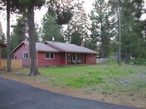 15973 Old Ml, La Pine, OR 97739 photo 1
