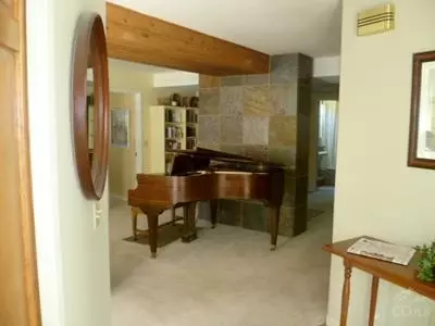 63374 Overtree Rd, Bend, OR 97701 photo 3