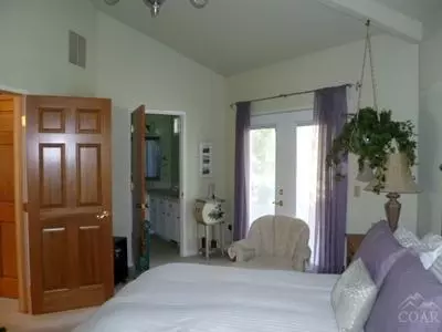 63374 Overtree Rd, Bend, OR 97701 photo 16