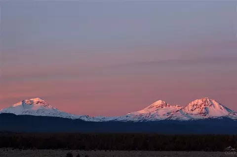 17760 Cascade Ests, Bend, OR 97701 photo 1