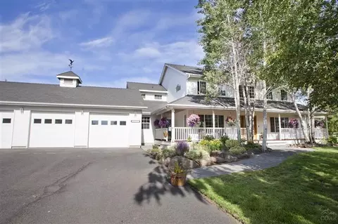 20440 Harper Rd, Bend, OR 97701 photo 2