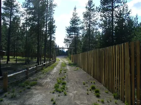 856 Linda Dr, La Pine, OR 97739 photo 21