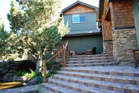 63445 Overtree Rd, Bend, OR 97701 photo 4