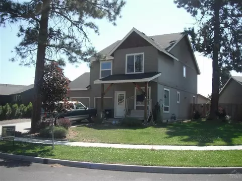 63286 Lavacrest St, Bend, OR 97701 photo 2