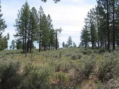 61656 Rowallan Ct, Bend, OR 97702 photo 1