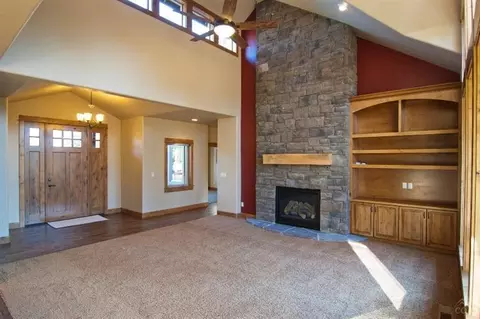 56540 Sunstone Loop, Bend, OR 97707 photo 2