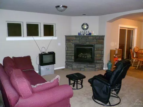 61197 Dayspring Dr, Bend, OR 97702 photo 4