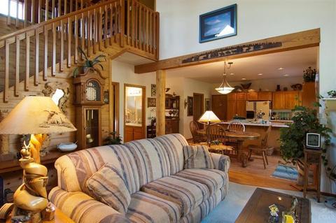 56484 Eclipse Dr, Bend, OR 97707 photo 9