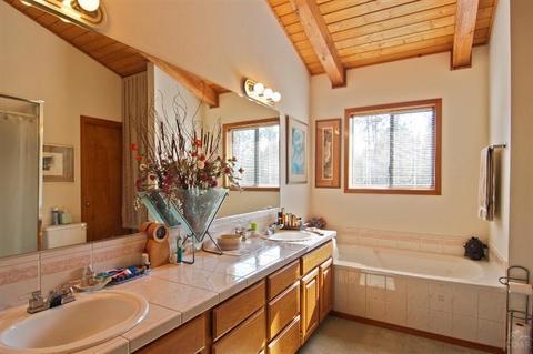 56484 Eclipse Dr, Bend, OR 97707 photo 18