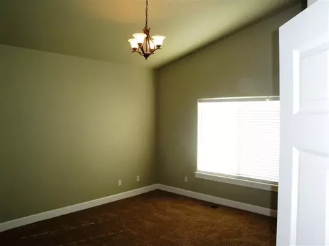 63422 Stacy Ln, Bend, OR 97701 photo 9