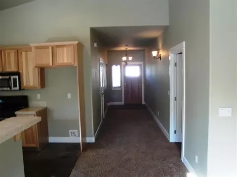 63422 Stacy Ln, Bend, OR 97701 photo 5