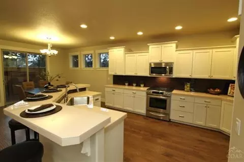 19139 Chiloquin Dr, Bend, OR 97701 photo 10