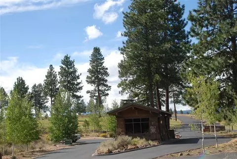 18863 Sutherland Ct, Bend, OR photo 2